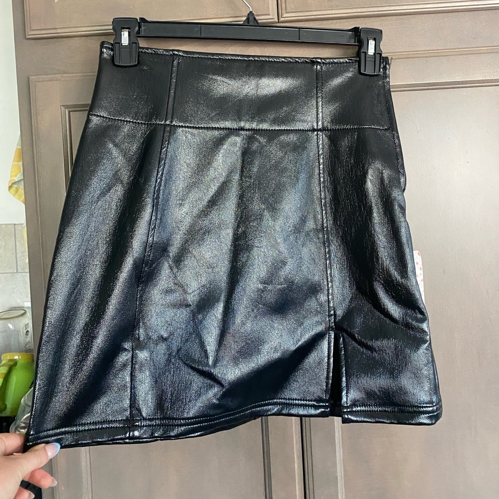 FREE PEOPLE BLACK SKIRT